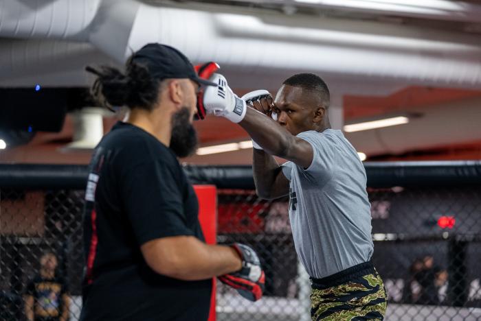 Israel Adesanya training for UFC 259 at the UFC Performance Institute