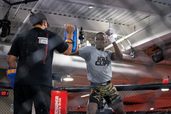 Israel Adesanya training for UFC 259 at the UFC Performance Institute