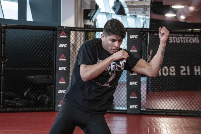 Ignacio Bahamondes training for his debut at the UFC PI
