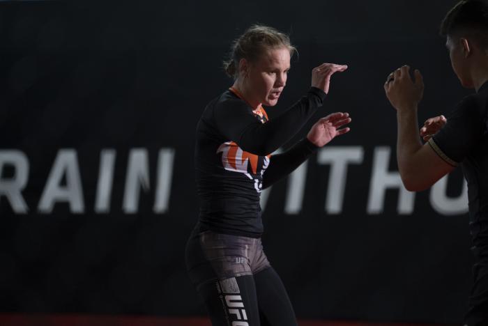 Valentina Shevchenko training for UFC 261