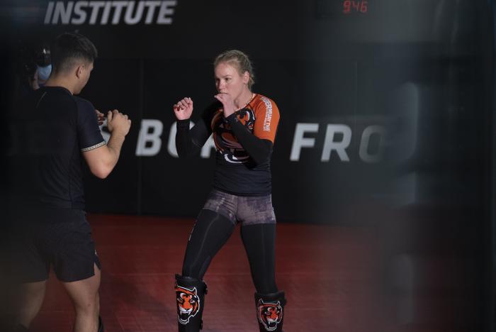 Valentina Shevchenko training for UFC 261
