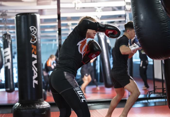 Valentina Shevchenko training for UFC 261