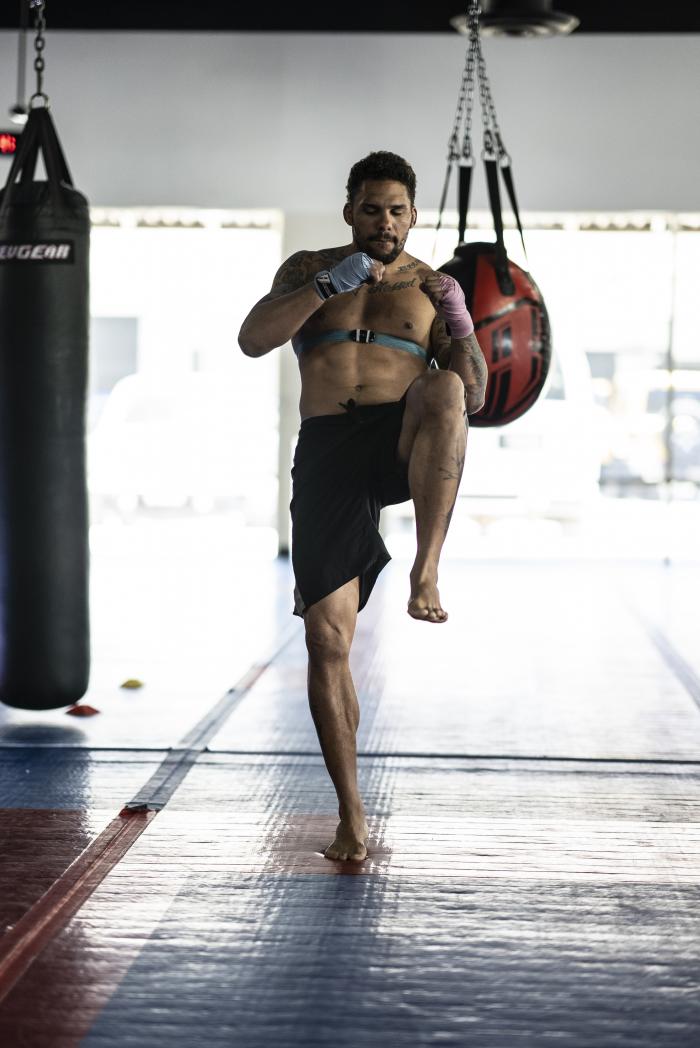 Eryk Anders Training For UFC 263