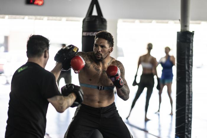 Eryk Anders Training For UFC 263