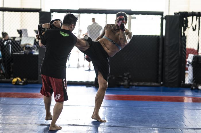 Eryk Anders Training For UFC 263