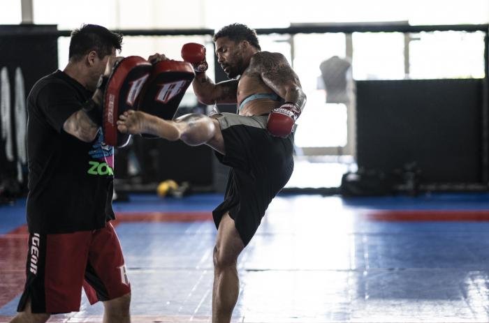 Eryk Anders Training For UFC 263