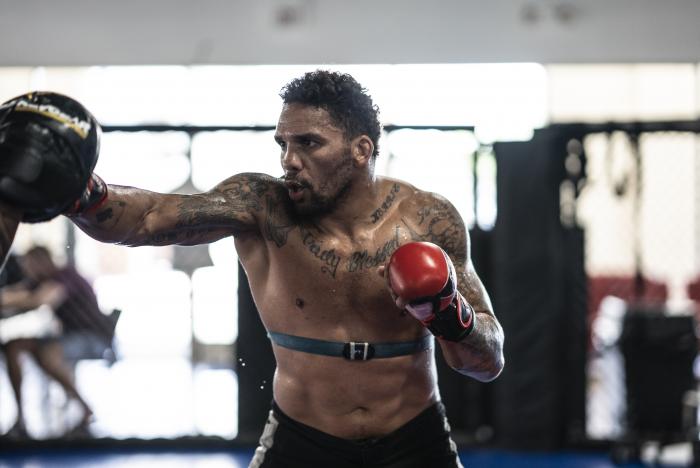 Eryk Anders Training For UFC 263