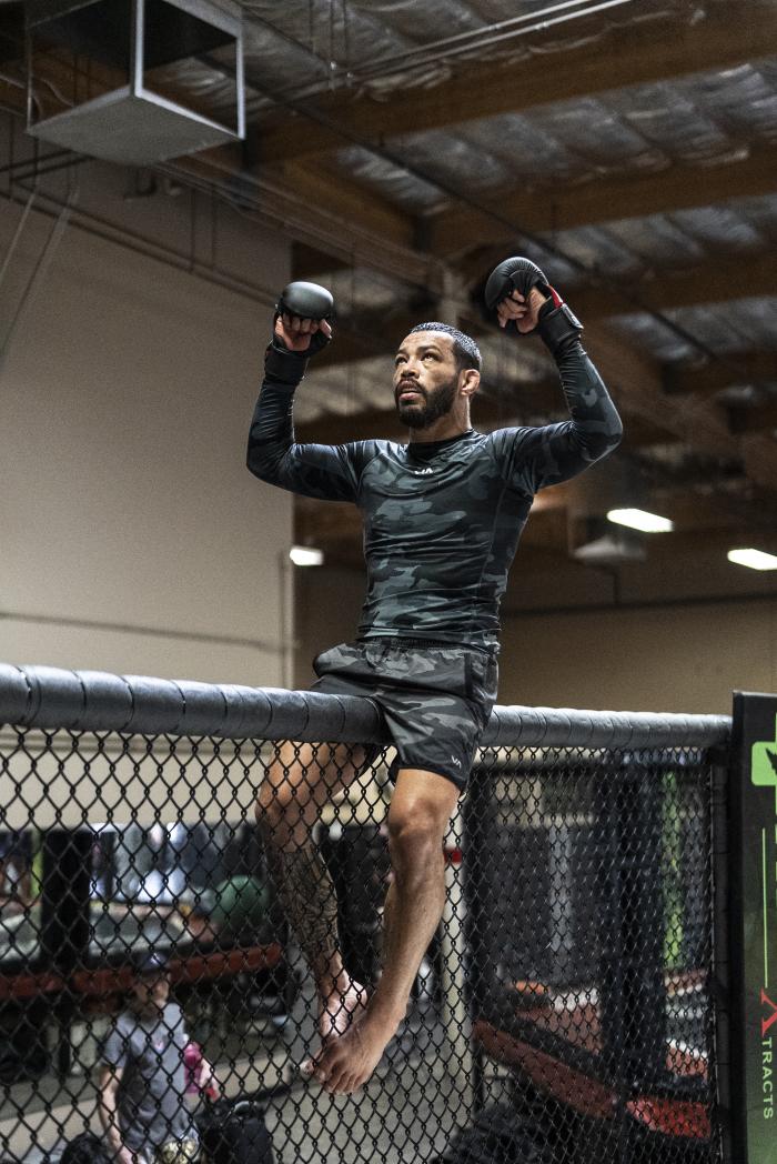 Dan Ige Training For UFC Vegas 29