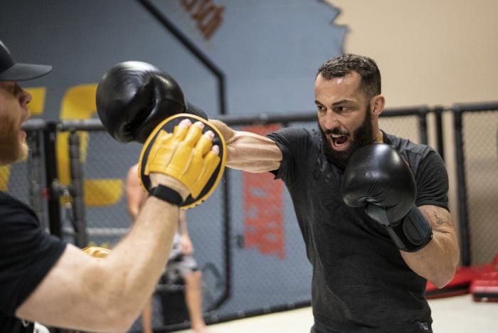 Harris & Dolidze Training For UFC Vegas 28