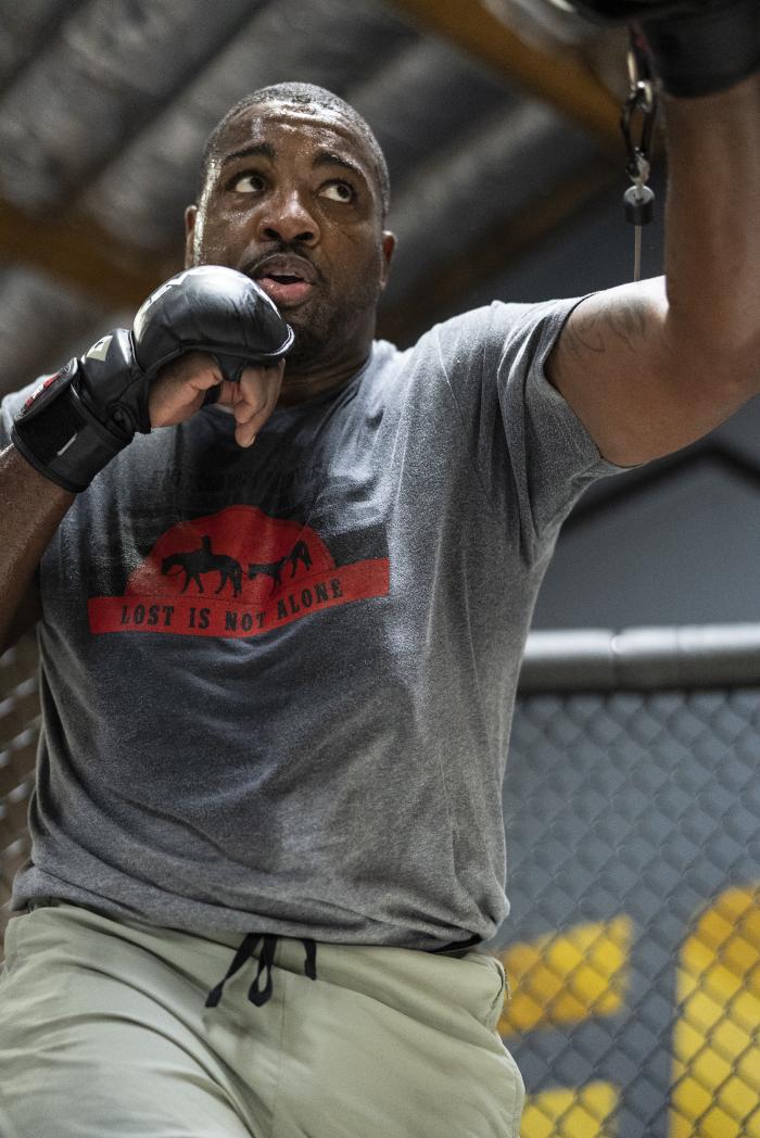 Harris & Dolidze Training For UFC Vegas 28