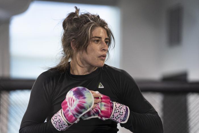 Julia Avila Training For Vegas 30