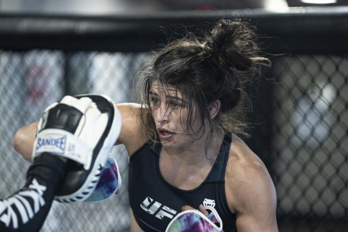 Julia Avila Training For Vegas 30