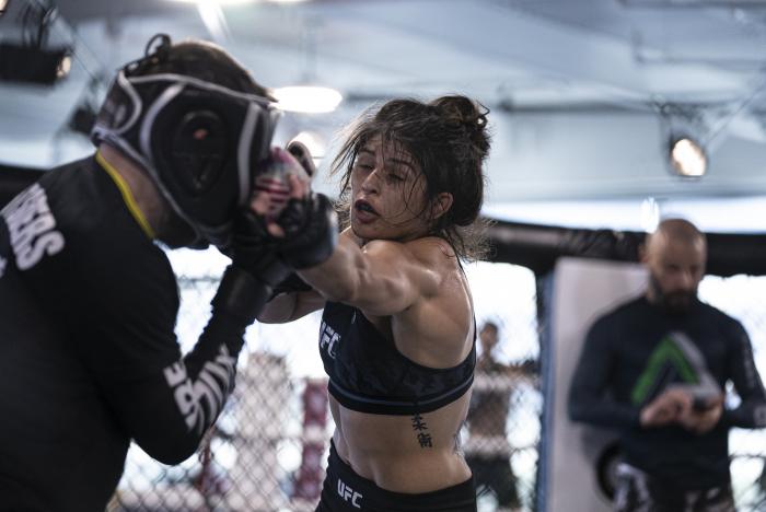 Julia Avila Training For Vegas 30