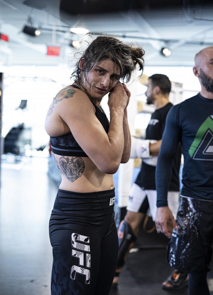 Julia Avila Training For Vegas 30