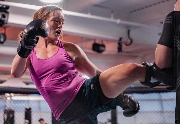 Aspen Ladd and Macy Chiasson training for UFC Vegas 38