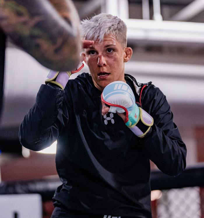 Aspen Ladd and Macy Chiasson training for UFC Vegas 38