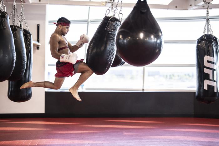 Gustavo Lopez training for UFC Vegas 37