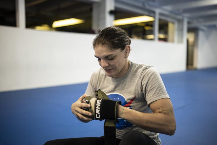 Lauren Murphy training for UFC 266 