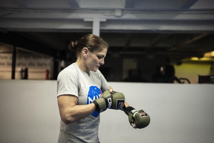 Lauren Murphy training for UFC 266 