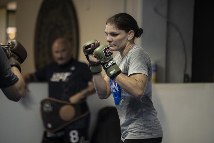 Lauren Murphy training for UFC 266 