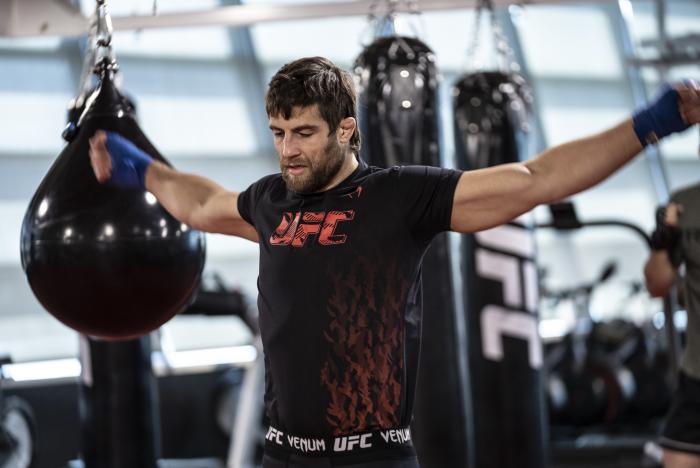 Andrew Sanchez training for UFC Vegas 40