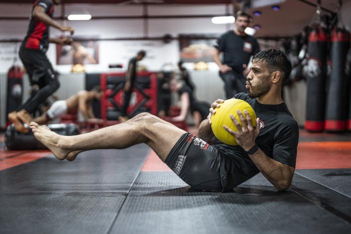 Julio Arce training for UFC Vegas 42