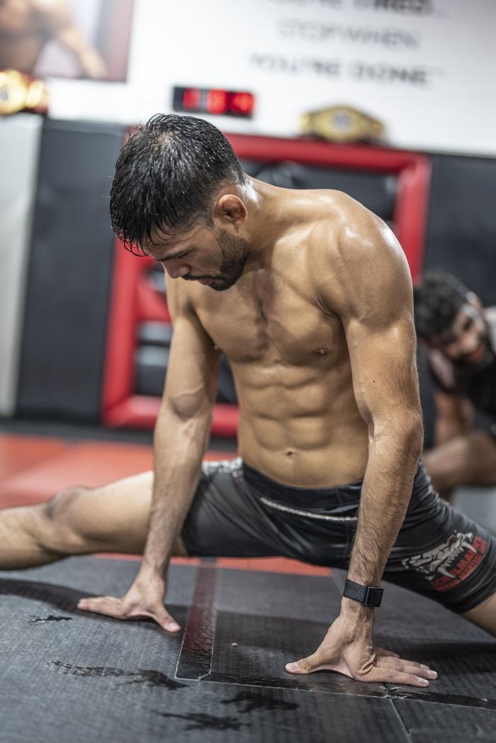 Julio Arce training for UFC Vegas 42