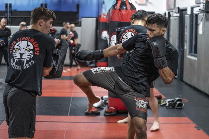 Julio Arce training for UFC Vegas 42