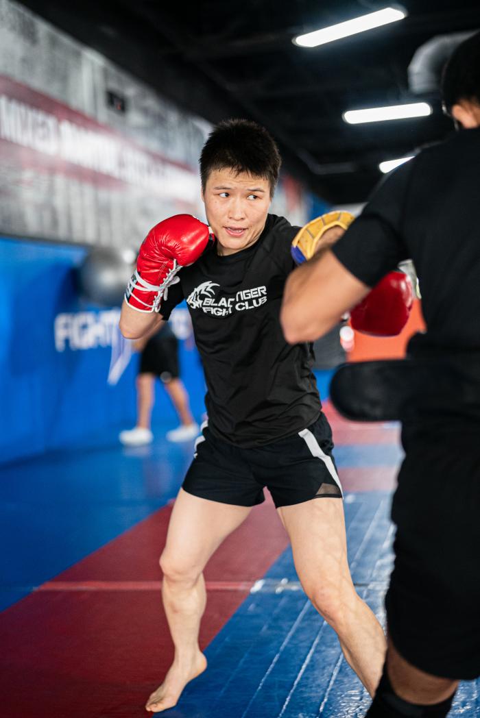 Zhang Weili training for UFC 268