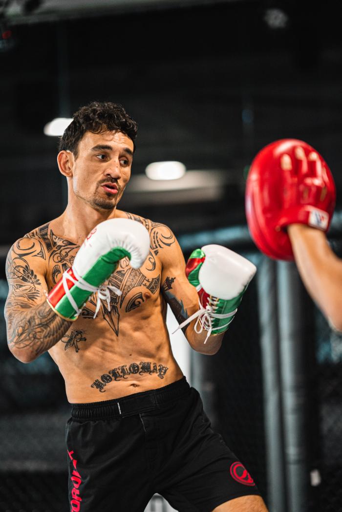 Max Holloway training for UFC Vegas 42