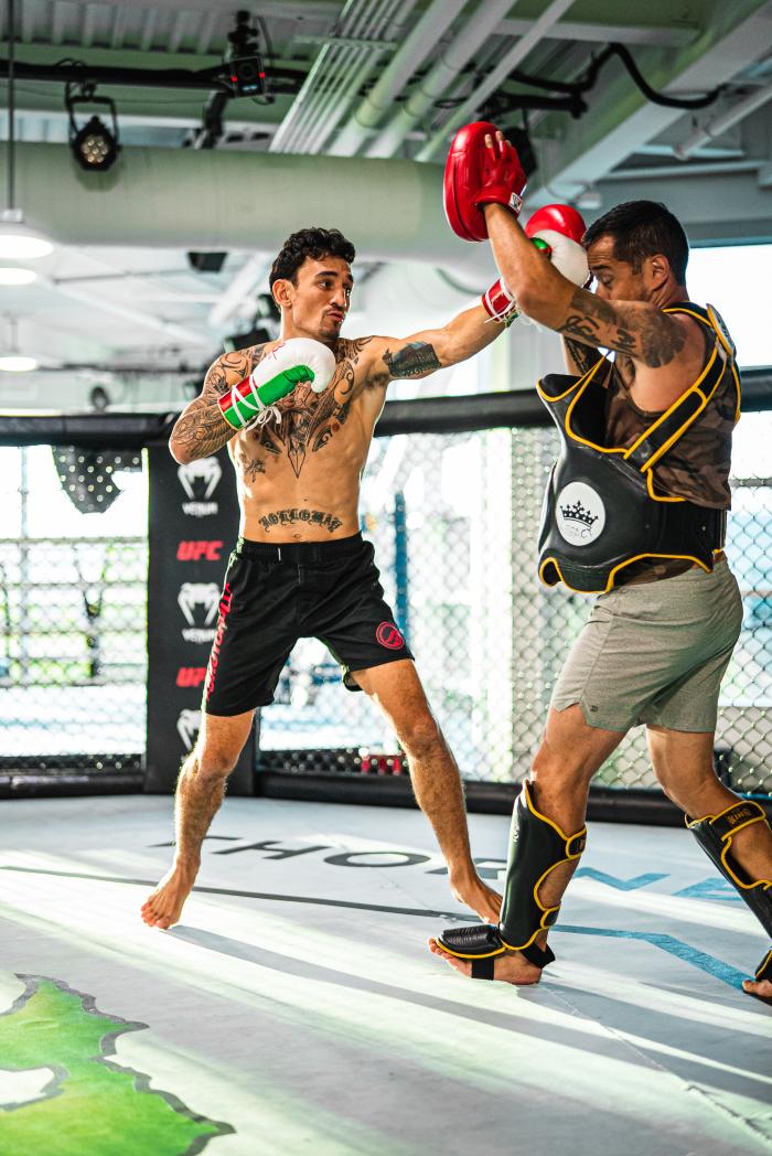 Max Holloway training for UFC Vegas 42