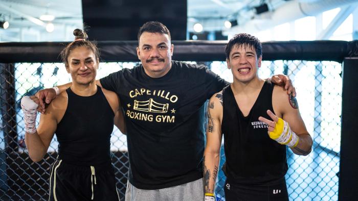 070722-ufcvegas58-calvillopics-gallery