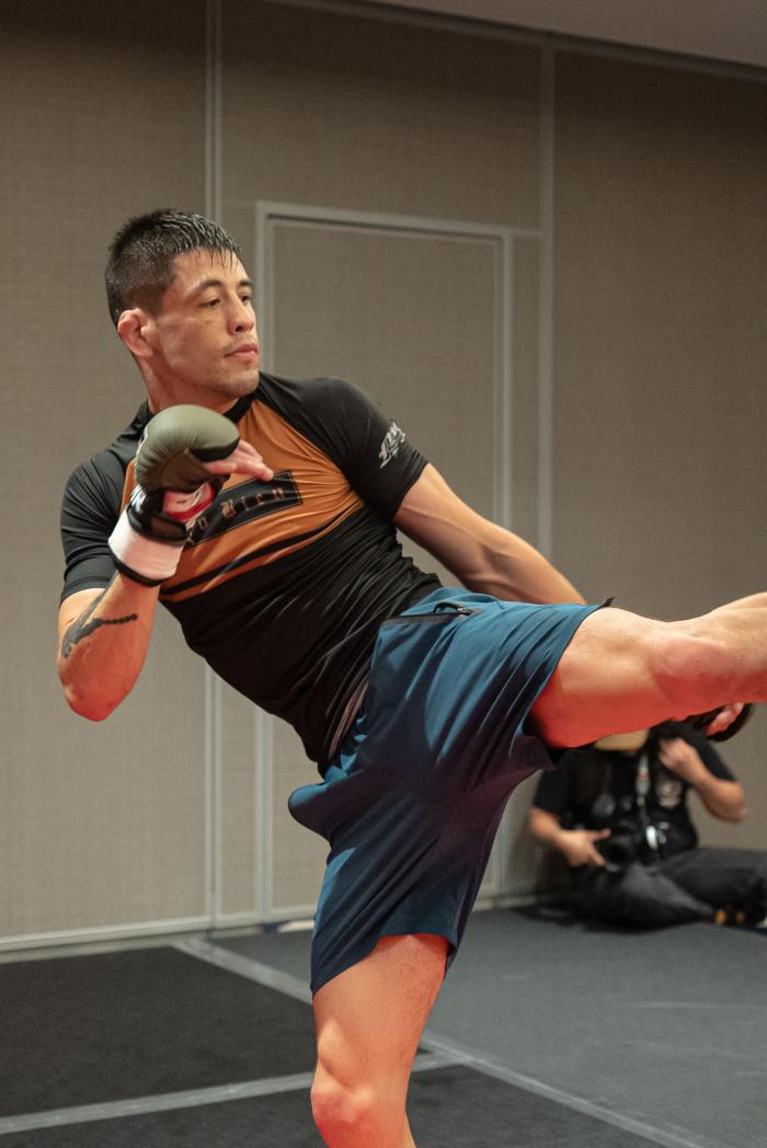 07/27/22 DALLAS, TEXAS - Brandon Moreno prepares in the host hotel for his flyweight interim championship bout against Kai Kara-France at UFC 277 on Saturday, July 30, 2022 in Dallas, Texas. (Photo by Roberto Ortuño)