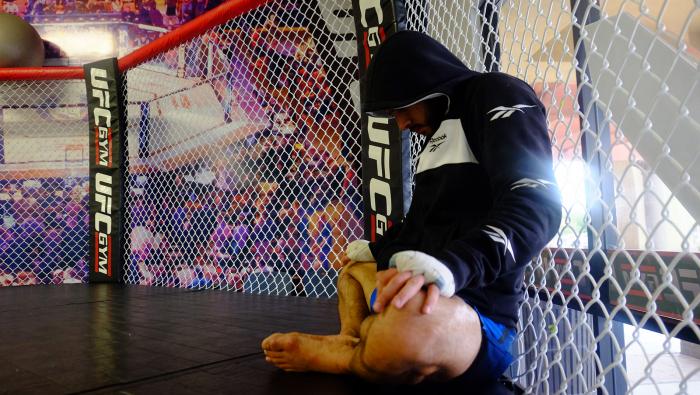 LAS VEGAS.- 5/7/2017 FUFC Feather weight Yair Rodriguez training at the Green Valley UFC Gym in Las Vegas for his fight at UFC 211. (Photo credit: Juan Cardenas)