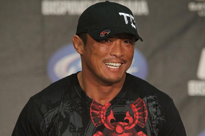 Yoshihiro Akyiama – o ‘Sexyiama’, foi criado por causa da carreira paralela como modelo mantida pelo lutador japonês.