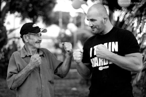 Glover Teixeira e a fera sr. Horácio