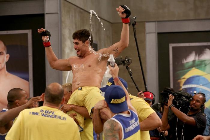 Fotos do Ep. 4 do TUF Brasil 3 - Luta entre Antônio Carlos 'Cara de Sapato' Jr. x Edgard Castaldelli