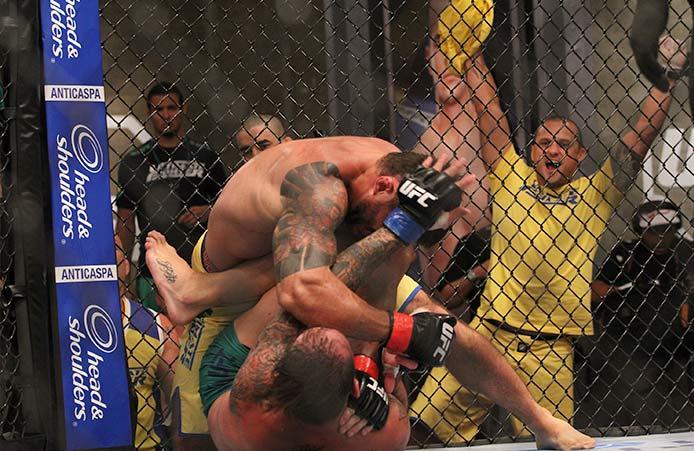 Fotos do Ep. 5 do TUF Brasil 3 - Luta entre Ricardo Demente x Guilherme Bomba