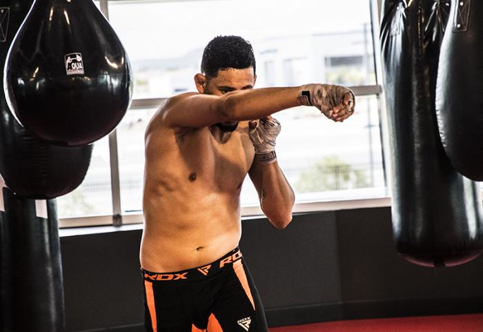 Las Vegas 5/1/18 - El peleador mexicano Martin Bravo y ganador de TUF Latinoamérica entrena en el UFC Performance Institute de las Vegas preparándose para su siguiente pelea en TUF Finale el 6 de Julio. (Crédito: Juan Cardenas)