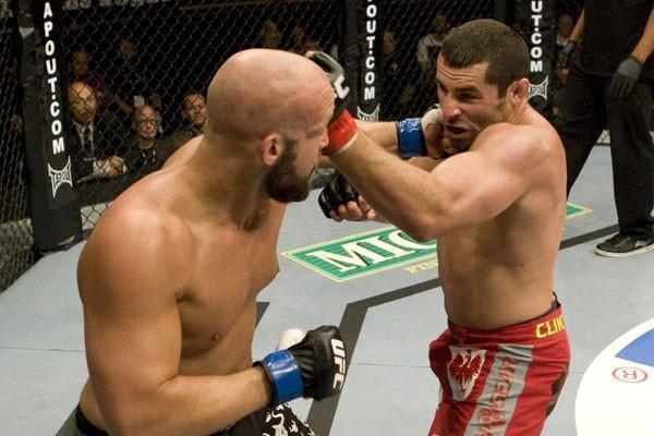 The Ultimate Fighter Finale Tomasz Drwal vs Mike Ciesnolevicz