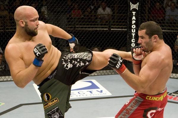 The Ultimate Fighter Finale Tomasz Drwal vs Mike Ciesnolevicz