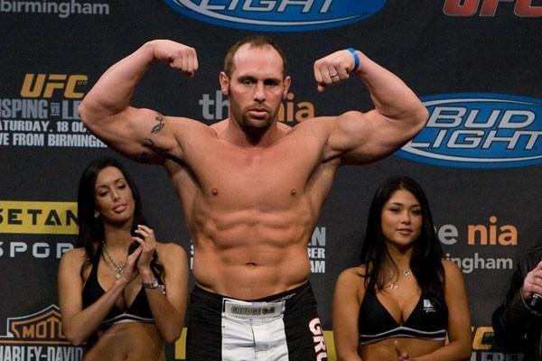 UFC 89 Weigh-In Shane Carwin