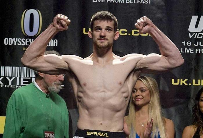 UFC 72 Weigh-In Dustin Hazelett