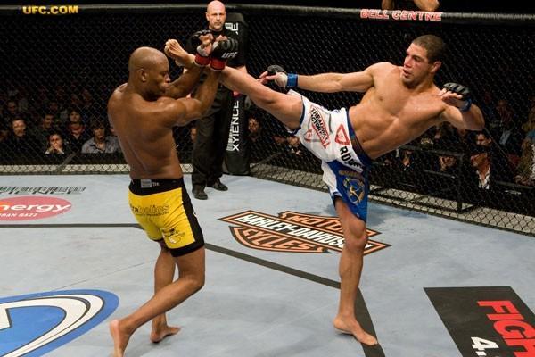 UFC 97 Anderson Silva vs Thales Leites