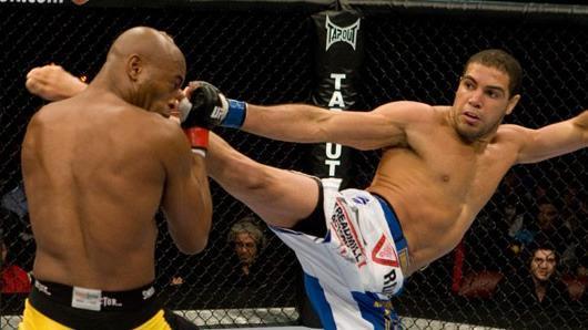 UFC 97 Anderson Silva vs Thales Leites