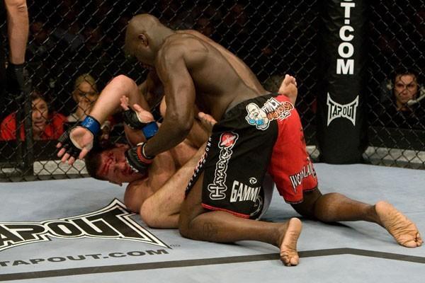 UFC 97 Cheick Kongo vs Antoni Hardonk