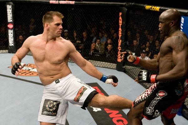 UFC 97 Cheick Kongo vs Antoni Hardonk