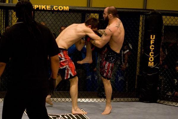 The Ultimate Fighter Episode 04 Nick Osipczak vs Mark Miller