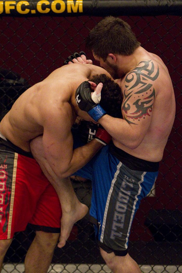 tuf1105_bryant_vs_mccray_002