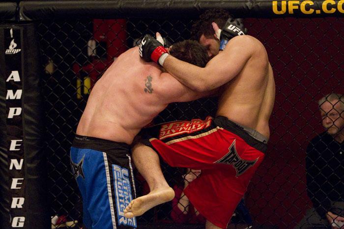 tuf1105_bryant_vs_mccray_007